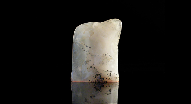 (已讓) 壽山石-水坑凍-自然形素體章