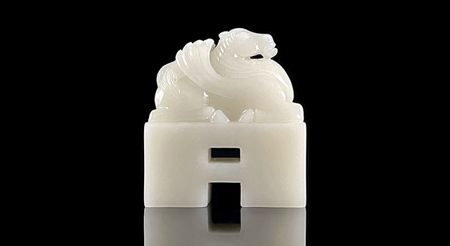 (已讓)壽山石芙蓉晶-翼馬連體章 (已讓)壽山石芙蓉晶-翼馬連體章