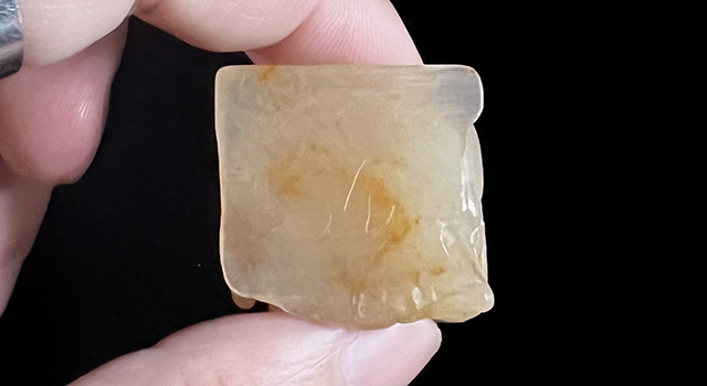 壽山善伯石-馬鈕小擺件