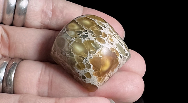 壽山花坑石-素體正方章