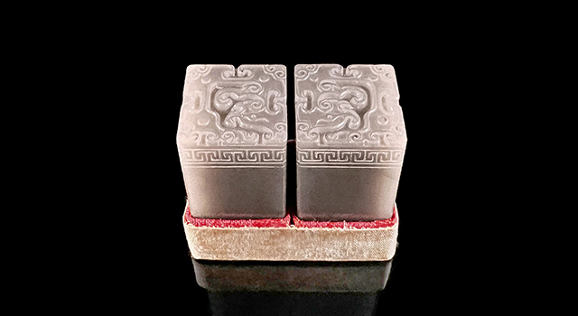 壽山石天藍凍-博古葵龍正對章