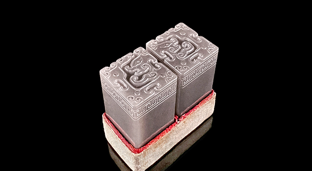 壽山石天藍凍-博古葵龍正對章