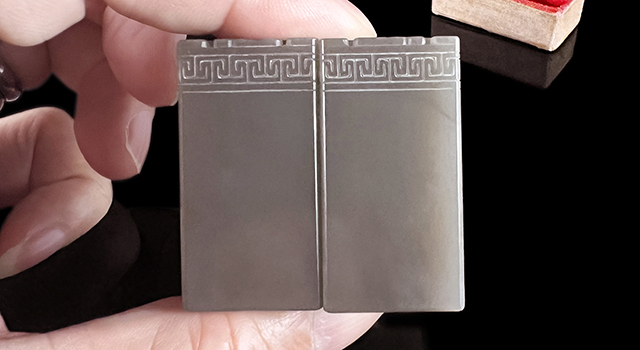 壽山石天藍凍-博古葵龍正對章