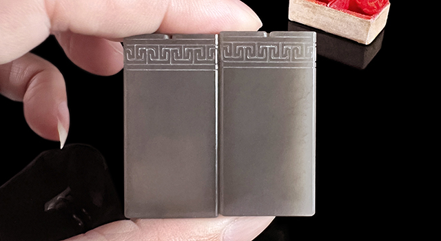 壽山石天藍凍-博古葵龍正對章