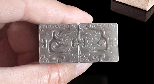 壽山石天藍凍-博古葵龍正對章