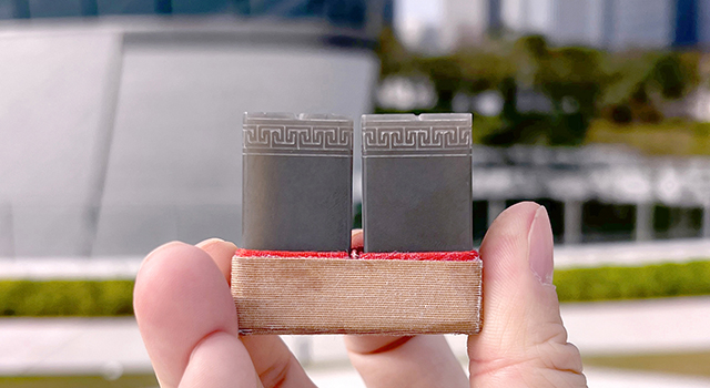 壽山石天藍凍-博古葵龍正對章