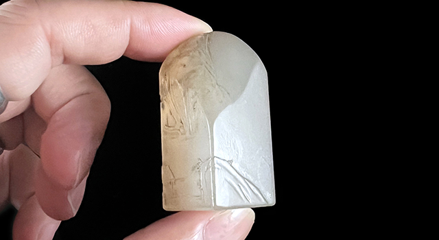 壽山石坑頭晶-高山訪賢正方章